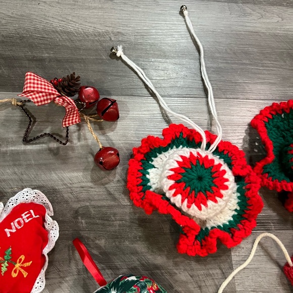 VINTAGE YARN Christmas ornament LOT 24 ANGEL SANTA Cats Christmas Tree Handmade - Picture 11 of 16